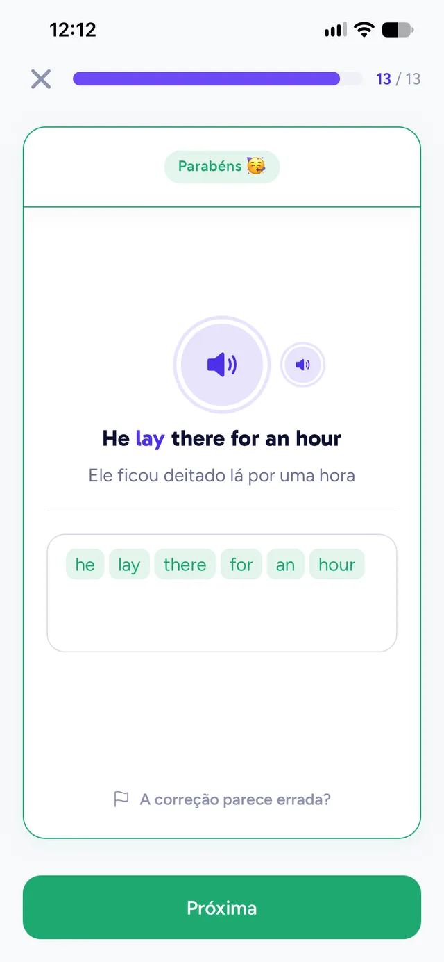 Resultado do ditado com a frase, a tradução e as palavras acertadas em verde